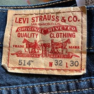 Levi’s slim straight 514 EUC dark wash 32x30
